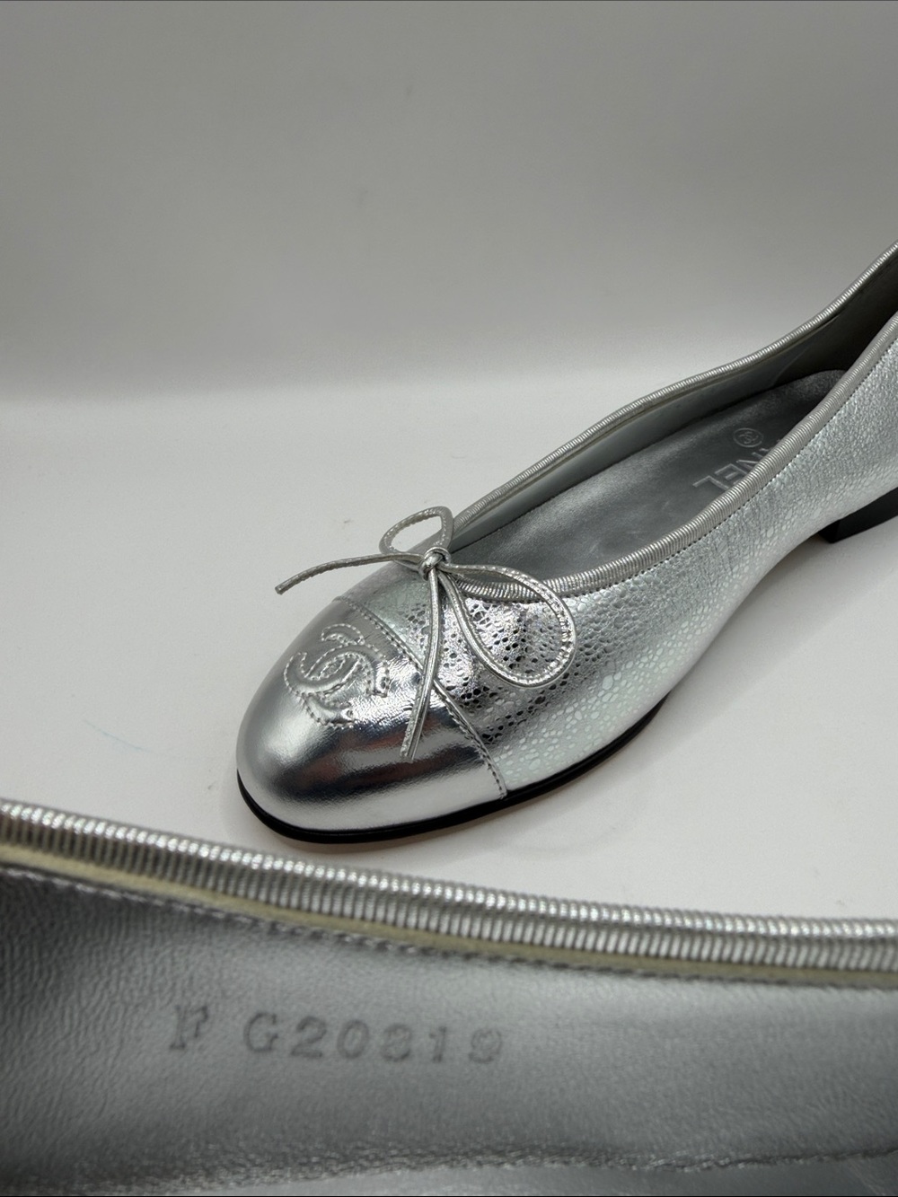 CHANEL Cambon Leather Ballet Flats - Picture 8 of 9